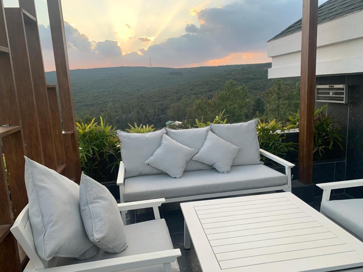 Leela Resort, The Exotic Boutique Hotel - Pure Veg マハバレシュワール エクステリア 写真